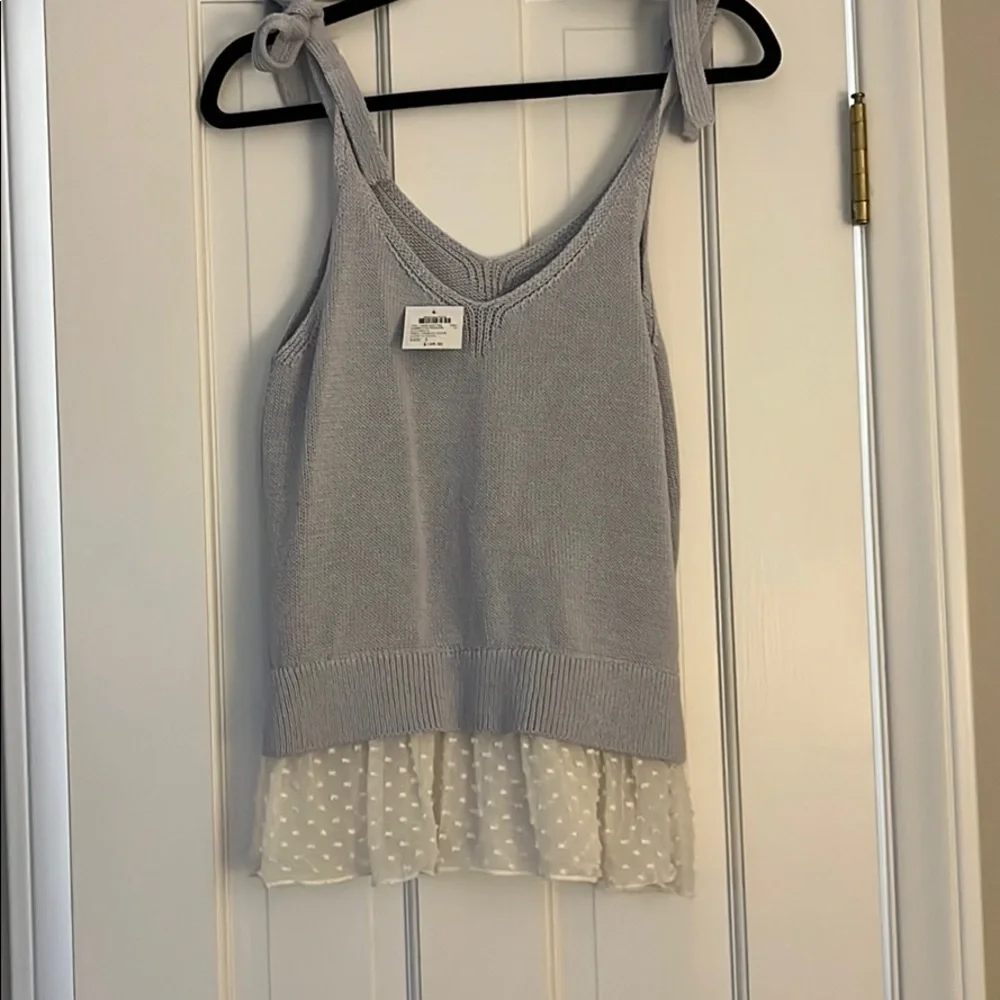 Club Monaco Emberlynn Sweater Chandails - Picture 2 of 3